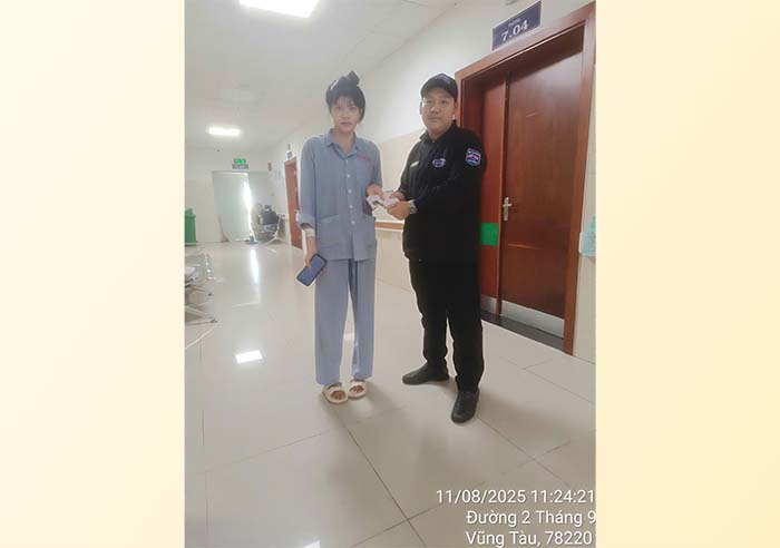 QB-247 Thăm hỏi nhân viên bị tai nạn